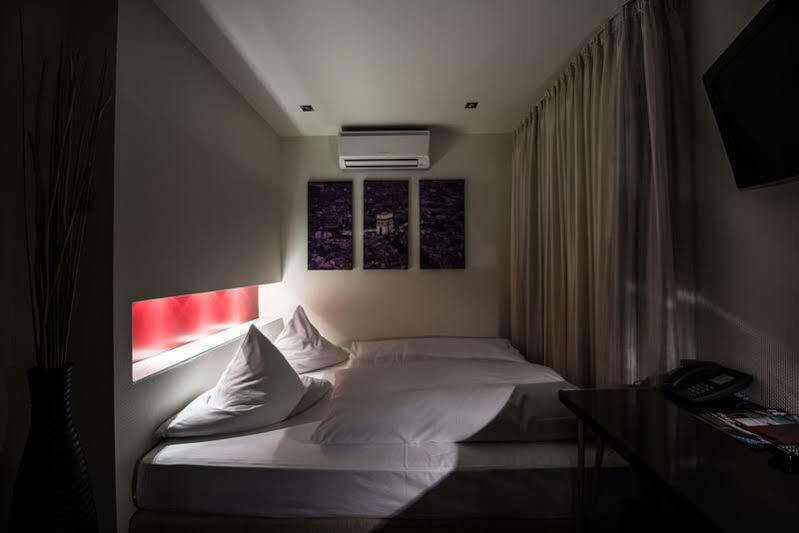 Hotel Am Augustinerplatz Keulen