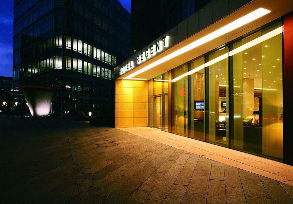 Ameron Regent Hotel 4*