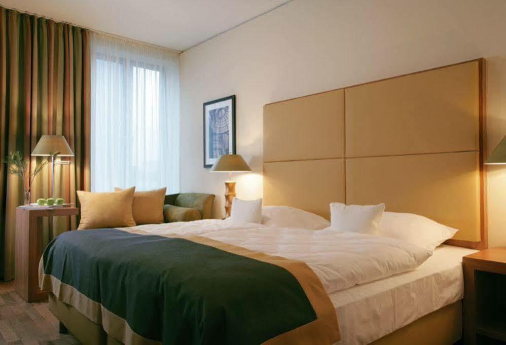 Ameron Regent Hotel 4*