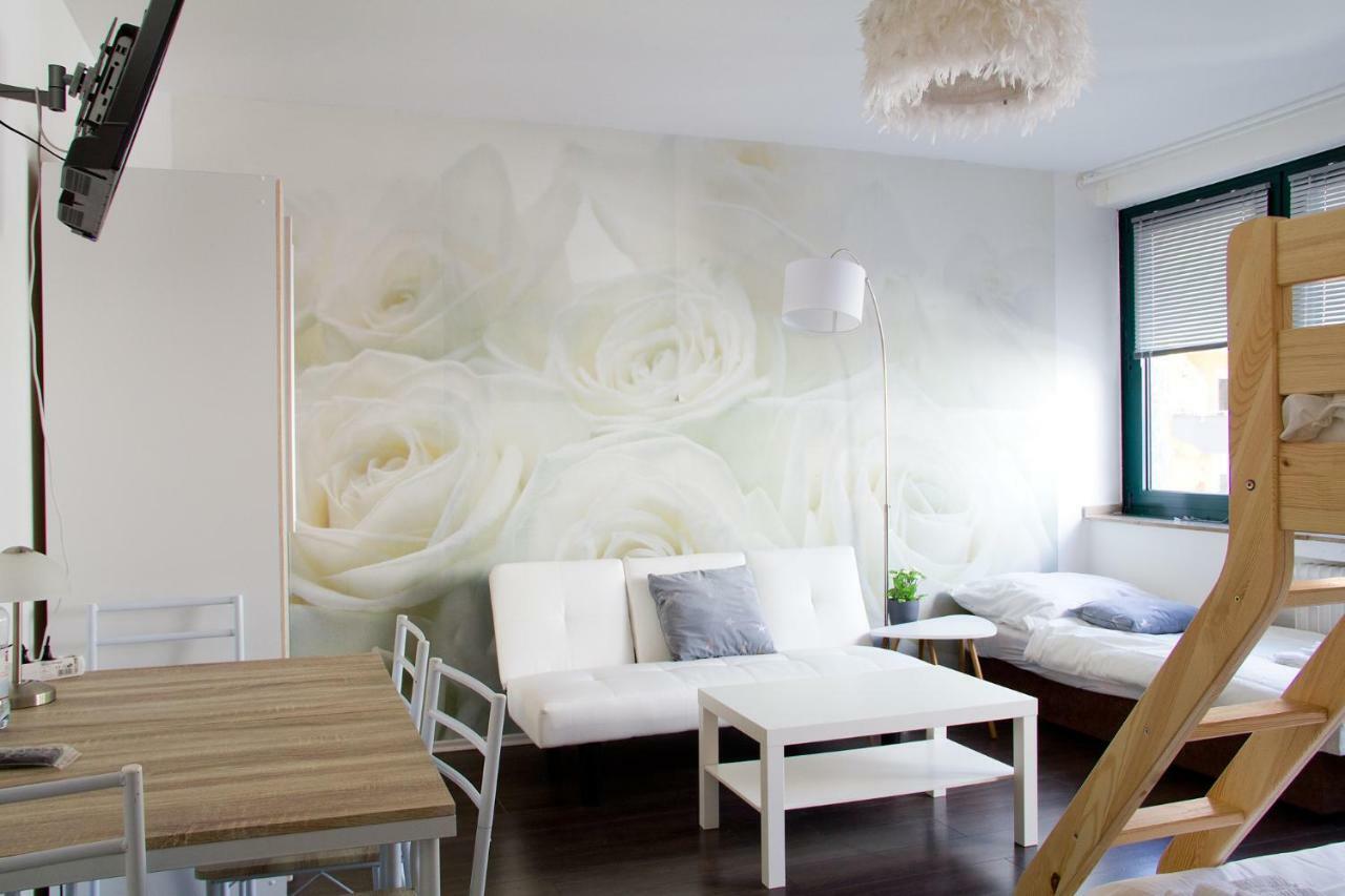 **** Comfortable Studio **** Hansaring 19, Mediapark, Messe, Dom * Cologne
