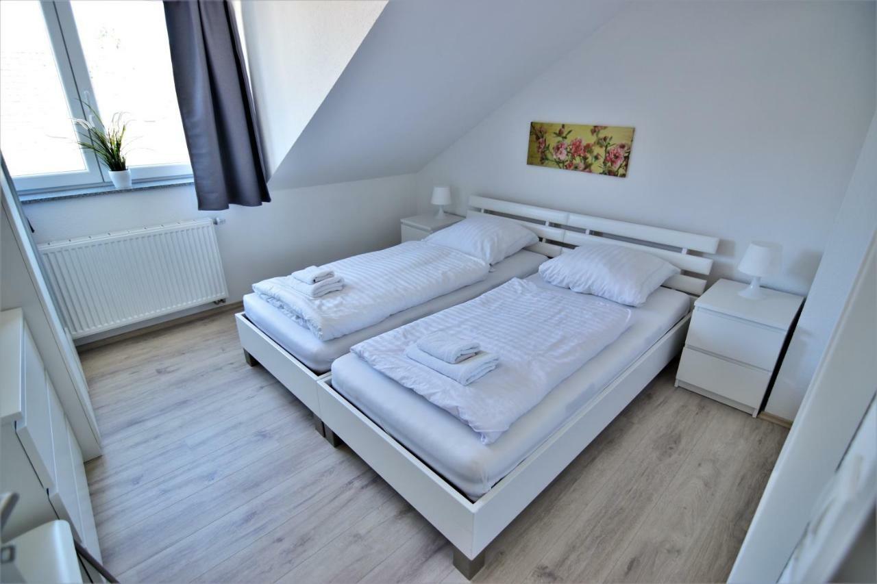 Exclusive Kolonia