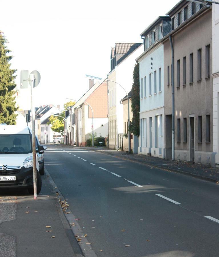 Gunstige - Simple * Colonia