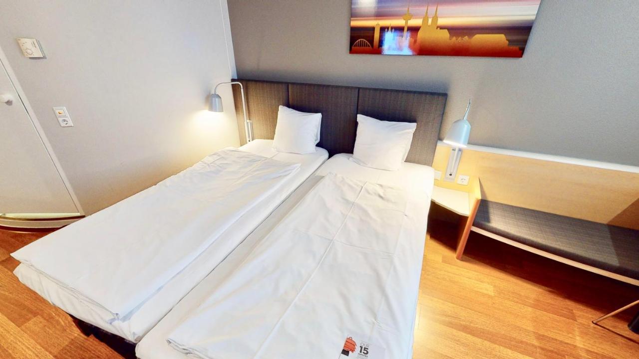 Hotel Ibis Koeln Airport Colonia