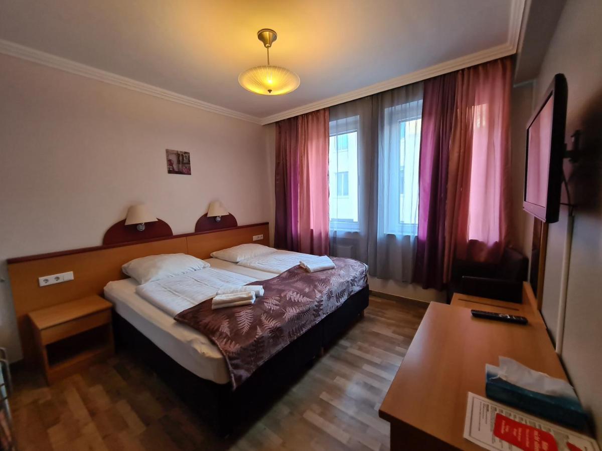 Hotel Hotel Cara Vita Cologne 3*
