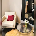 Comfort And Style In City Center With Ensuite Bathroom On Schaafenstrasse