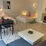 Central Shared Apartment, Friesenplatz