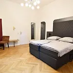 One Room Apartment In Koeln