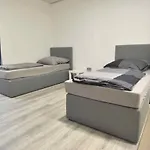 Monteurzimmer Mit Pantry-Kueche In Koeln