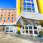 Leonardo Hotel Koeln