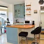 Appartment Mit Grossem Balkon Im Belgischen Viertel
