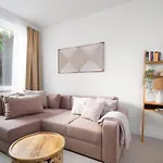 Park Avenue Apartments - Dom Mit Stil - Kueche - Parkplatz - Wlan - 65 Zoll Tv - Netflix