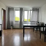 Moeblierte Apartment Im Herkules Koeln Neuehrenfeld