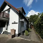 Hotelzimmer In Neusserstrasse