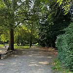 Koeln Volksgarten City Mit Innenhof