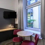 Royale Apartaments Central City Cologne