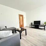 Comfy Apartment Mit Garten In Koeln