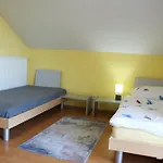 Zimmer Mit Gartenblick