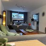 Modernes Appartement Im Gruenen - Stilvoll Und Komfortabel