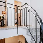 S331 - Luxurious Two Bedroom Duplex Apartment In Cologne