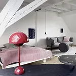 Zehuus Mit Domblick Und Dachterrasse