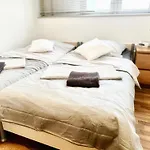 Domspitzen-Blick, Cooles 2 Zimmer Apt Mit Indoor-Swimmingpool Auf Dem Dach, Kueche Und Smart-Tv