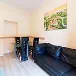 Cozy Apartments In Muelheim