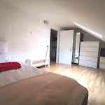 Privat Zimmer In Zwei-Zimmer-Wohnung Als 2Er Wg