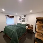Zwei Schicke Apartments Mit Parkplatz