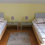 Zimmer Mit Gartenblick