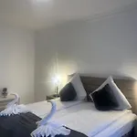 Central 3 Bedroom Apartment, Cologne Friesenstr