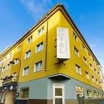 Hotel Engelbertz - Yggotel Pirol