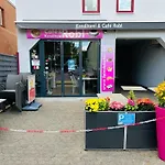 Stylisch Und Schick, Neue Wohnung, U-Bahn 2 Minuten