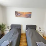 Large Central Apartment - Modern & Fully Equipped - Near Fair
