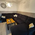 Fully Equipped Apartment - 1 Min From Cologne\'S Largest Mall