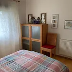Ferienwohnung Mit Garten In Koeln