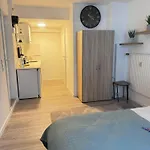 Maru Living M71