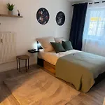 Maru Living M71