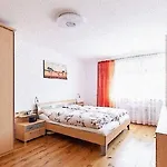 Ausgezeichnete Wohnung In Koeln Mit Guter Aussicht