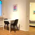 Gemuetliches Apartment Mit 2 Schlaf- Und 2 Badezimmern Plus Balkon
