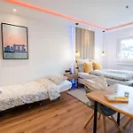 Shiny Singapore Room - Homestay - Doppelzimmer Mit Gemeinschaftsbad