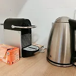 Moden Apartment In Central Cologne With Free Parking