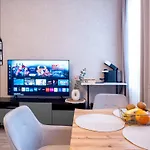 Queens Peak Apartments