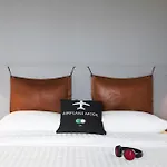 Moxy Cologne Bonn Airport