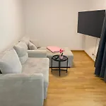 Cozy Studio Apartment In Neusser Street