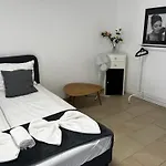 Stylish Apartment In Friesenplatz, Heart Of Cologne