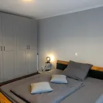 Stilvolles 2 Zi Apartment Mit 65Qm Und Terrasse