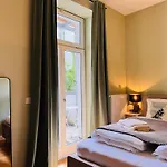 Charmantes 2-Zimmer Altbau Apartment In Koeln Nippes