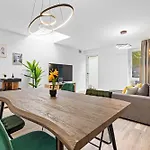 Exklusive Suite - Zentral In Der Koelner Suedstadt - Kostenloser Privatparkplatz - Perfekt Fuer Bis Zu 6 Gaeste - Smart Home