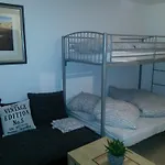 Robert\'S Rent A Room