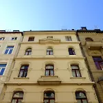 Apartment Miro